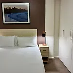 Darling Harbour Escape - Sydney 1 Bedroom - Pool-Gym-Aircon - City Views